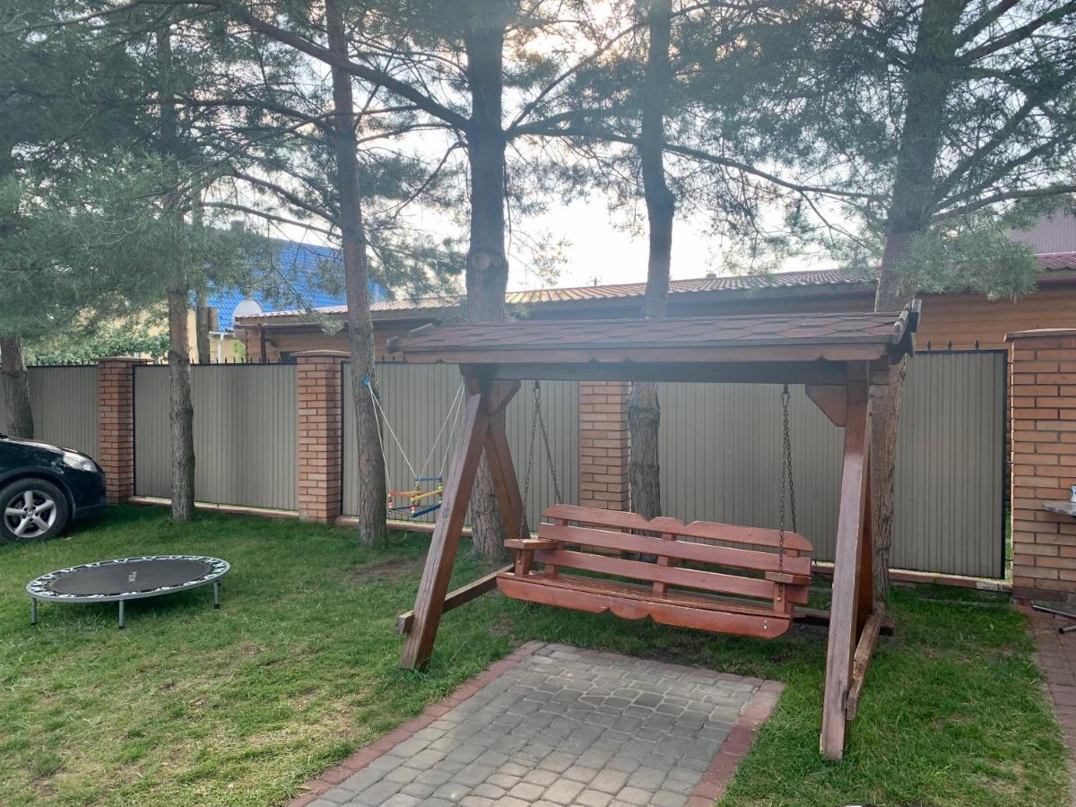 Комфортабельный Коттедж Bed and Breakfast Svityaz' Εξωτερικό φωτογραφία